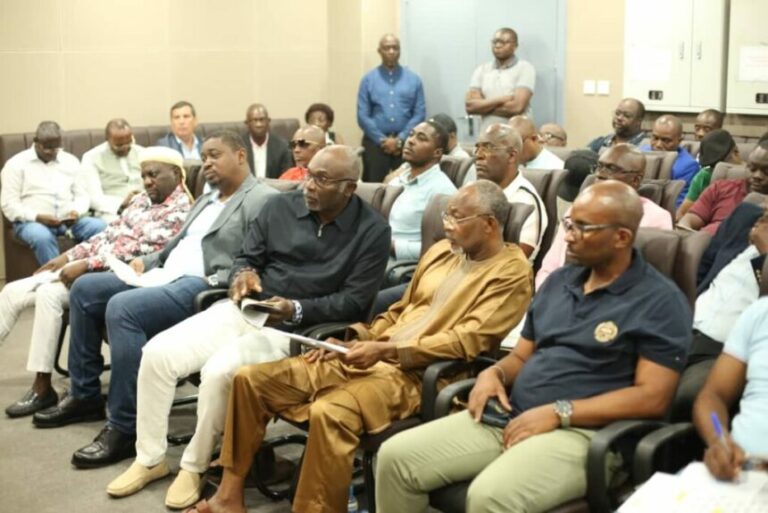 National Foot 1 et 2 : les clubs prêts à survivre sans l’État ?